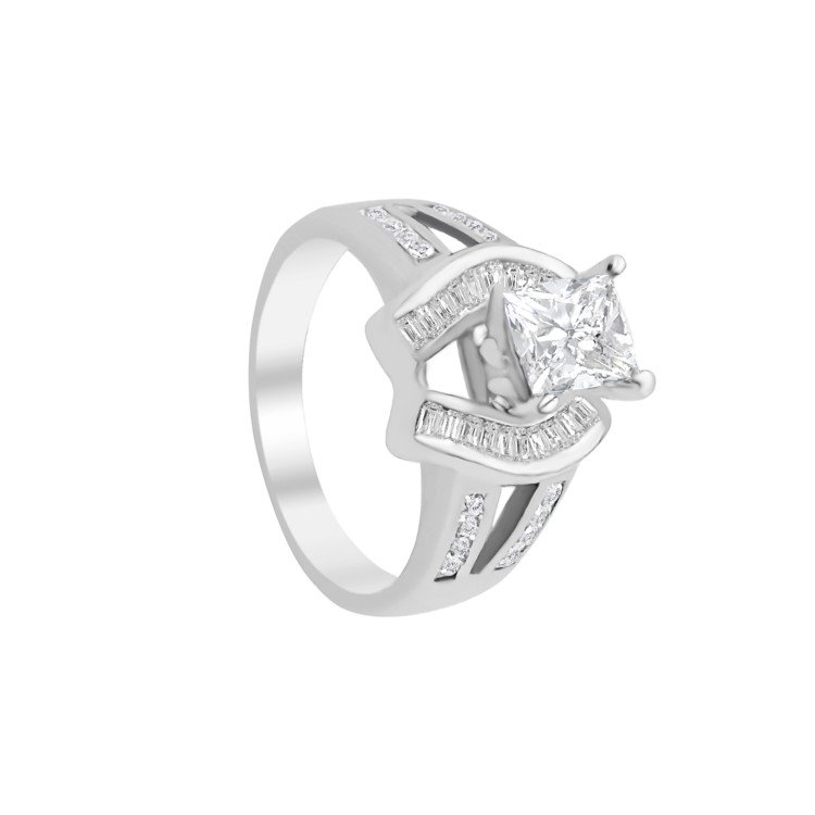 Diamond Engagement Ring in 18k white Gold